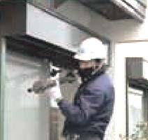 巻き取りシャフトを外す